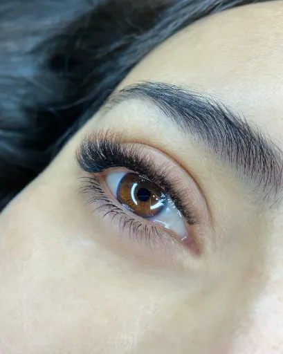 Pestañas con Vivian